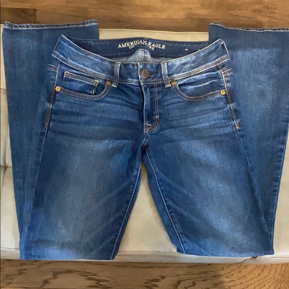 size 6 american eagle jeans in inches
